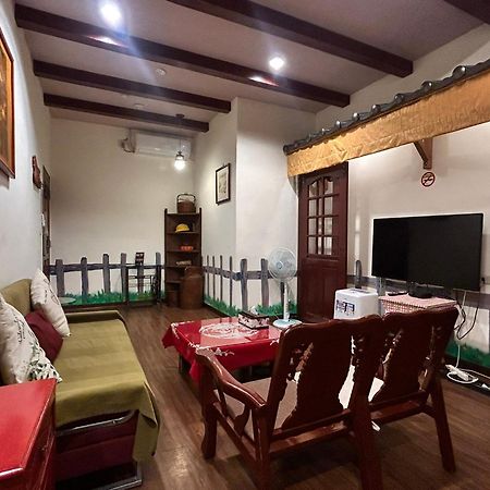 Old Street Seaview Homestay Цзюфэнь Экстерьер фото