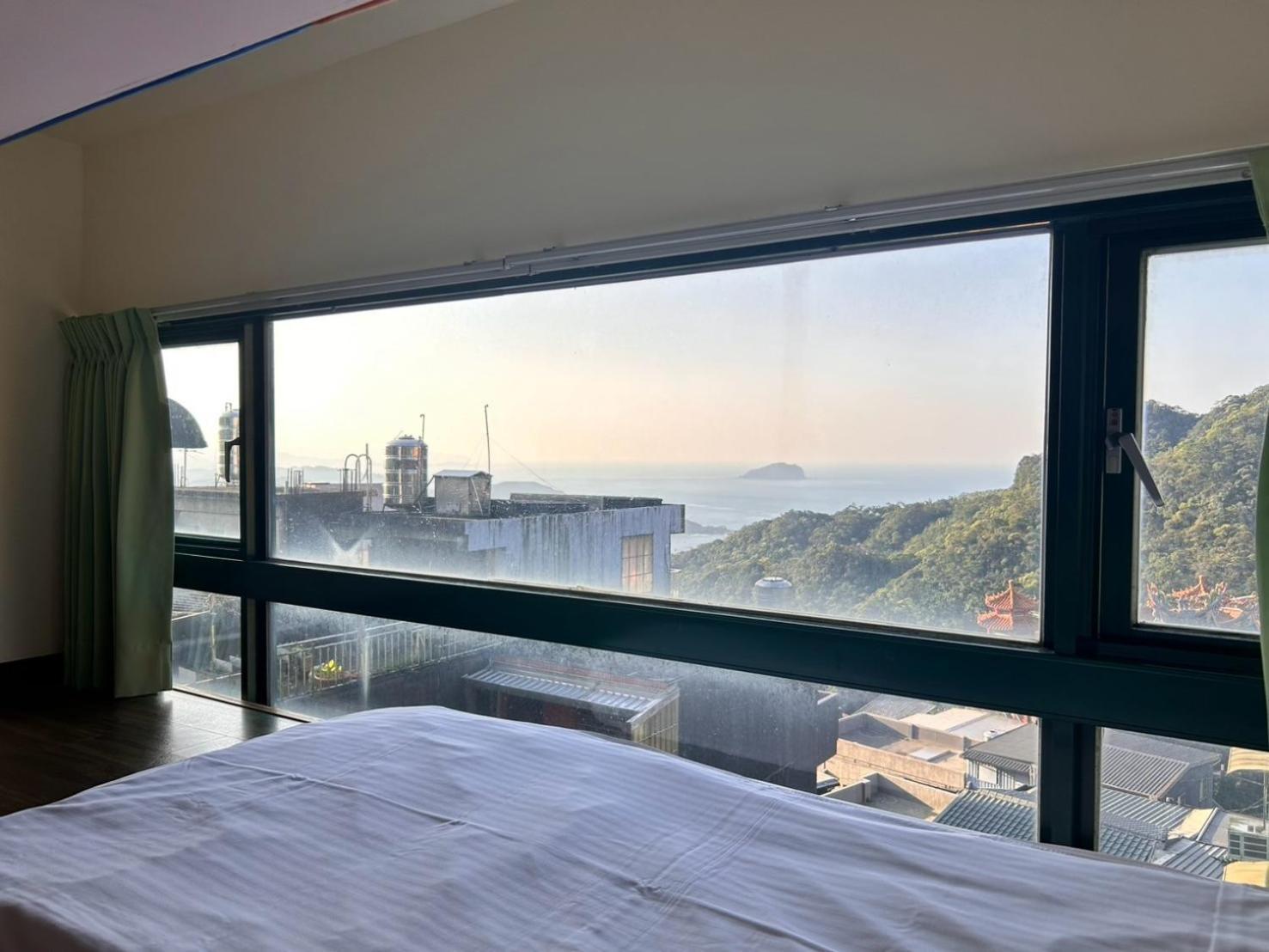 Old Street Seaview Homestay Цзюфэнь Экстерьер фото