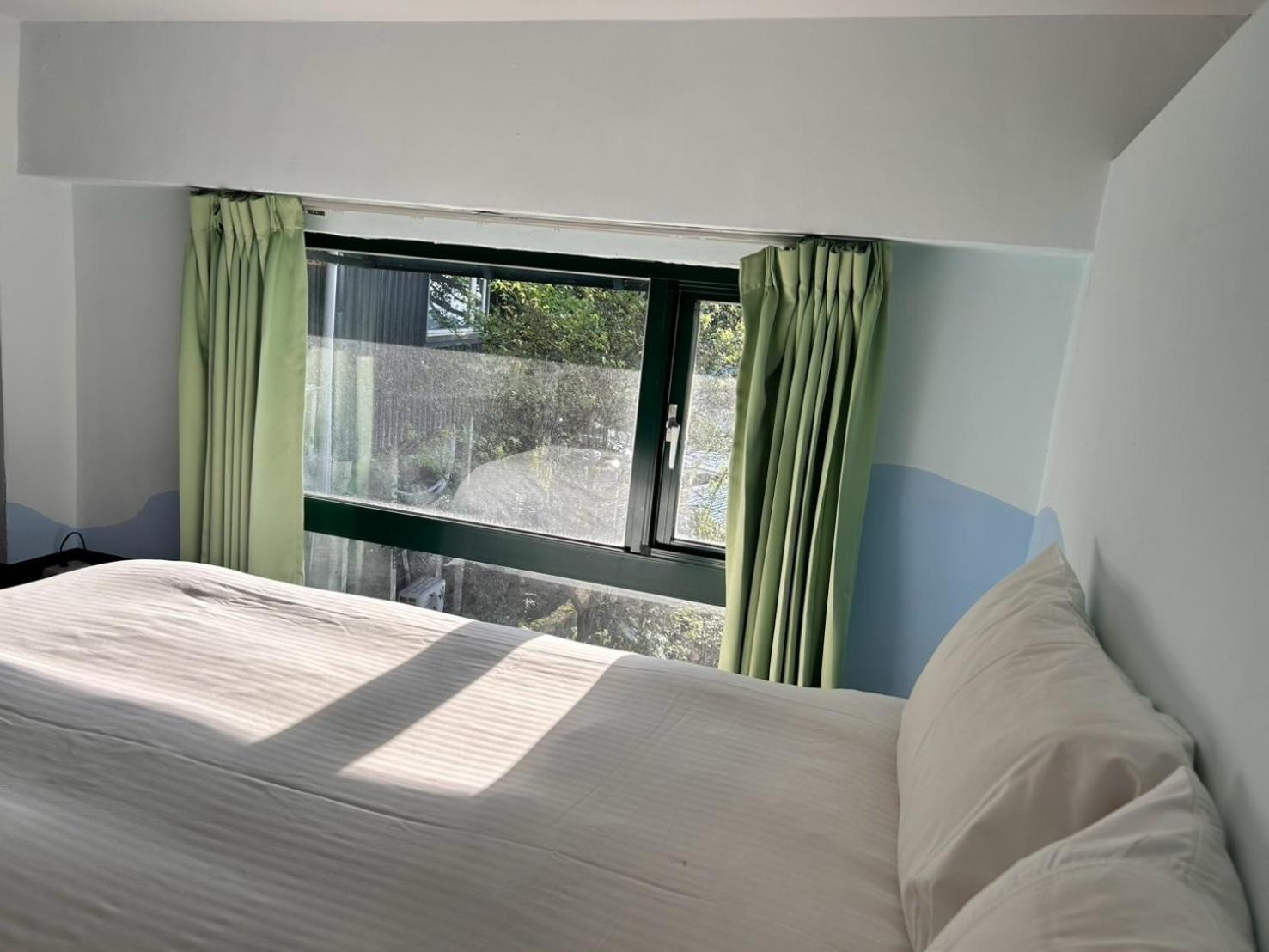 Old Street Seaview Homestay Цзюфэнь Экстерьер фото