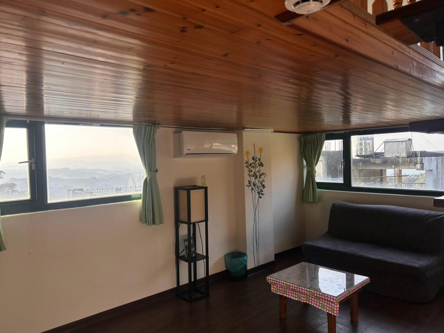 Old Street Seaview Homestay Цзюфэнь Экстерьер фото